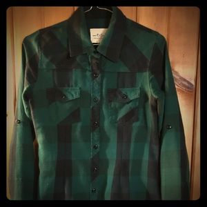 Thred & Supply Green and Black Plaid Shirt